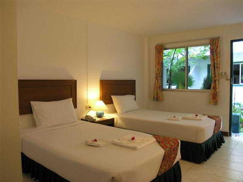 Kamala Beach Inn Phuket 외부 사진