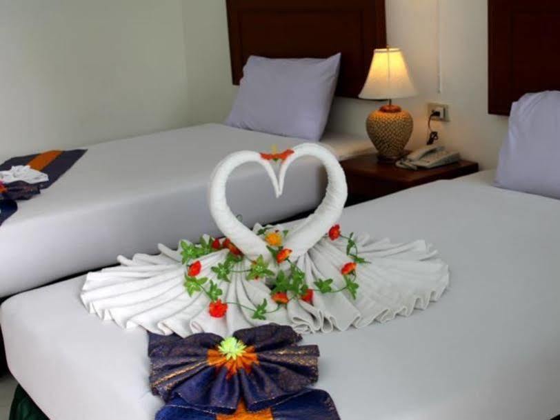 Kamala Beach Inn Phuket 외부 사진